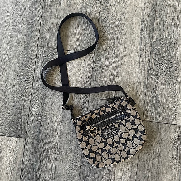 Coach Handbags - COACH • Y2K Vintage Signature Crossbody Bag Black & Gray